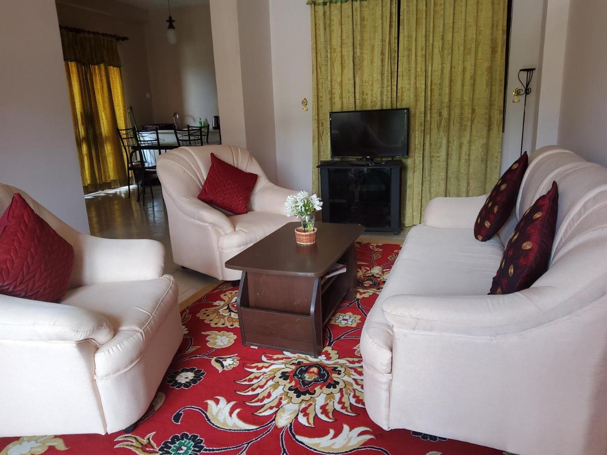 Royal Apartments Nuwara Eliya Esterno foto